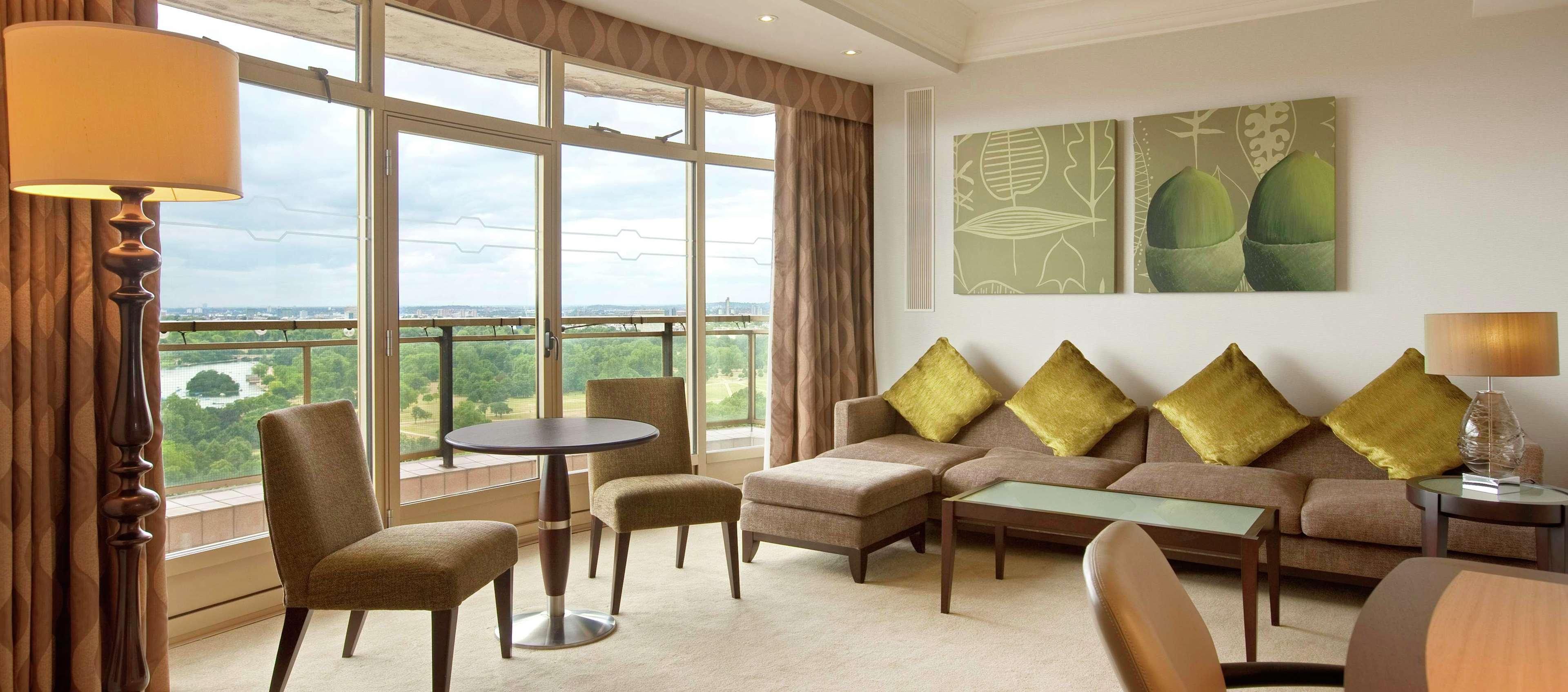 Отель Hilton On Park Lane Лондон