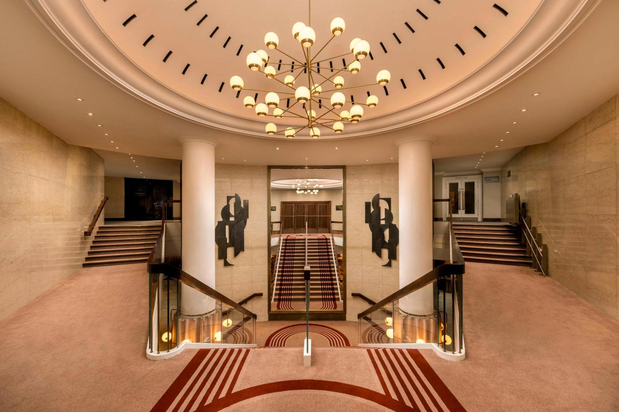 Hilton On Park Lane Отель Лондон